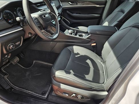 New 2026 Jeep Grand Cherokee L Limited AWD/4WD image 14