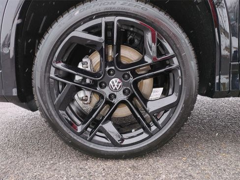New 2026 Volkswagen Tiguan SE R-Line AWD/4WD image 22