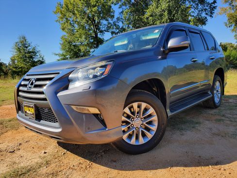 Used 2015 Lexus GX 460 image 18
