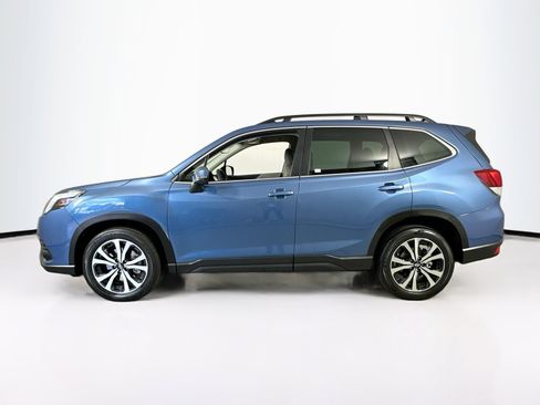 Used 2023 Subaru Forester Limited AWD/4WD image 8