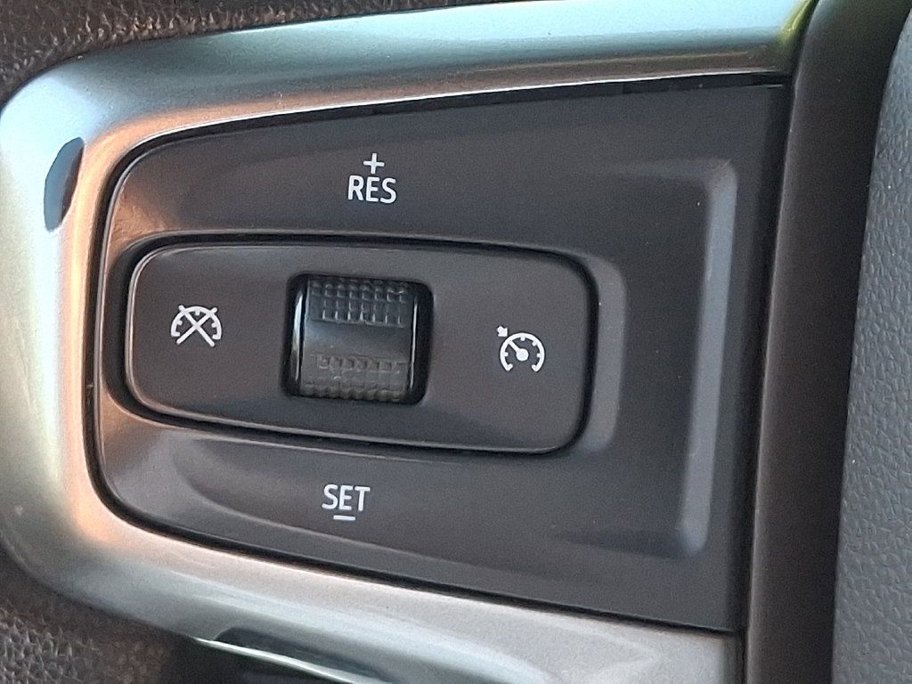 Used 2022 Chevrolet Silverado 3500 LT AWD/4WD image 21