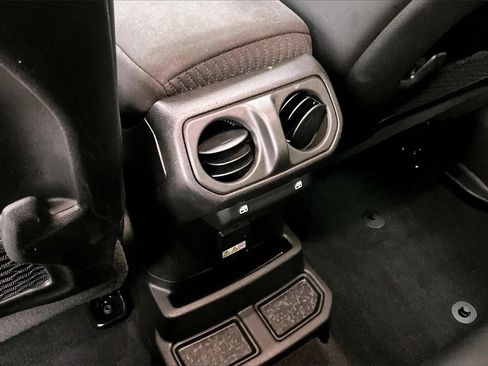 Used 2024 Jeep Wrangler High Altitude image 25