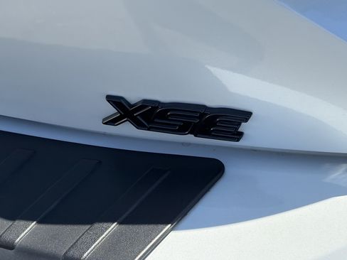 Used 2023 Toyota Corolla XSE FWD image 5