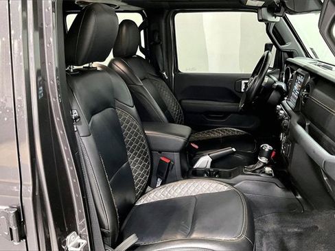 Used 2021 Jeep Wrangler Unlimited Sahara image 7