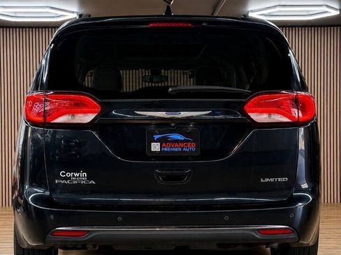 Used 2019 Chrysler Pacifica Limited FWD image 4