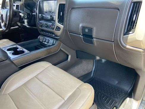 Used 2018 GMC Sierra 2500 Denali w/ Duramax Plus Package AWD/4WD image 24