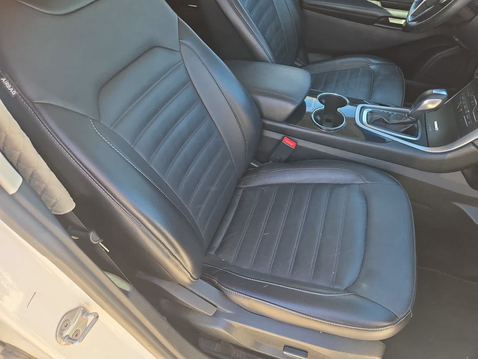 Used 2016 Ford Edge SEL w/ Equipment Group 201A FWD image 21