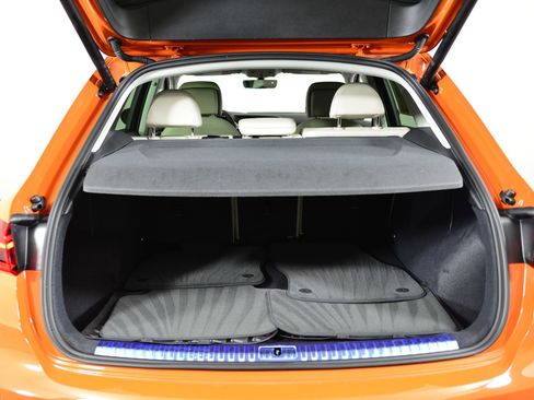 Used 2025 Audi Q3 2.0T Premium w/ Convenience Package image 24