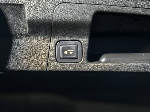 Used 2019 GMC Acadia SLT image 10