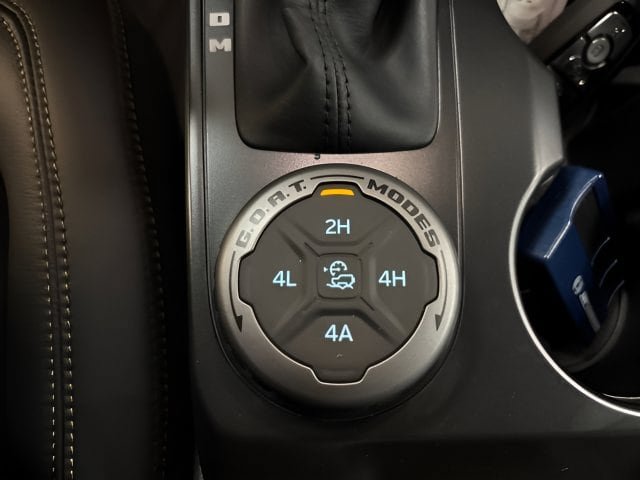 Used 2025 Ford Bronco Badlands w/ Sasquatch Package AWD/4WD image 34
