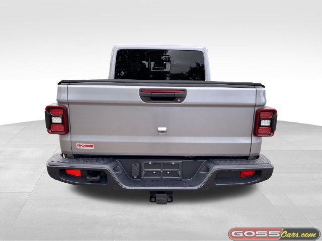 Used 2020 Jeep Gladiator Overland w/ Dual Top Group AWD/4WD image 4