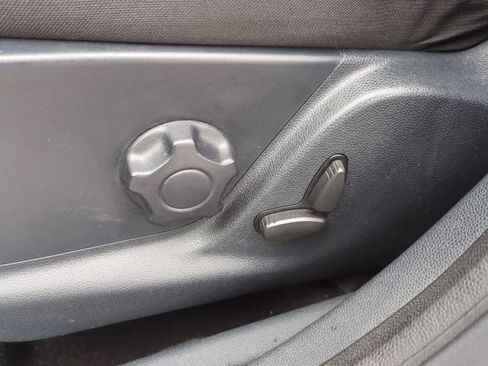 Used 2019 Ford EcoSport SE w/ SE Convenience Package image 16