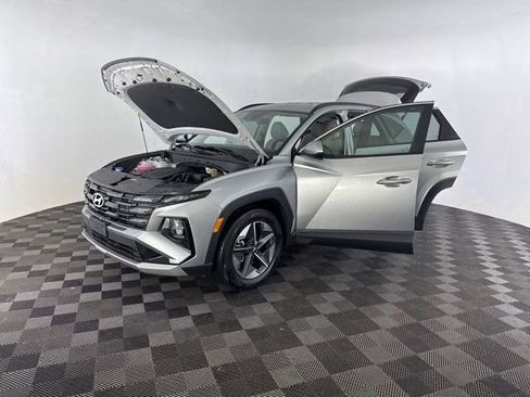 Used 2025 Hyundai Tucson SEL FWD image 13