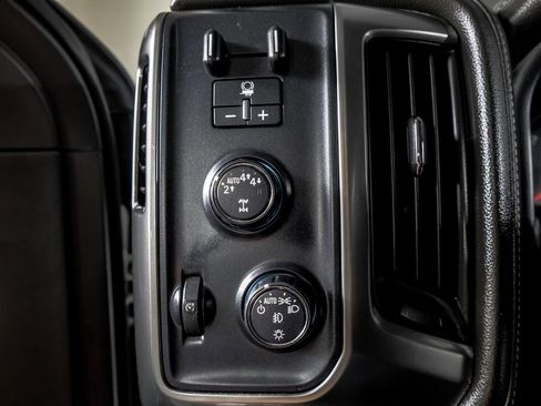 Used 2018 Chevrolet Silverado 1500 LTZ Z71 w/ LTZ Plus Package image 24