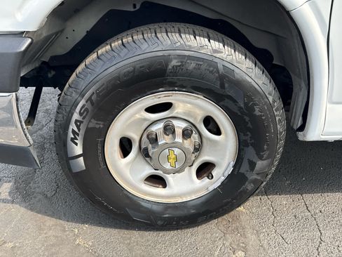 Certified 2024 Chevrolet Express 3500 LT w/ LT Preferred Equipment Group RWD image 9