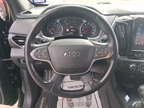 Used 2022 Chevrolet Traverse RS FWD image 9