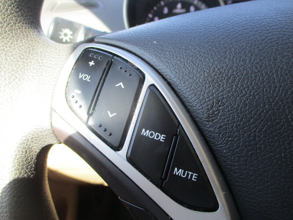 Used 2011 Hyundai Elantra GLS w/ Preferred Equipment Pkg 3 FWD image 30