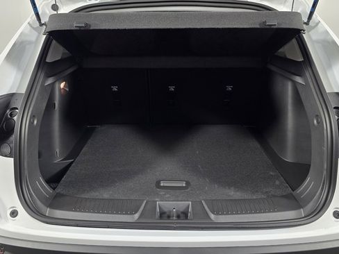 New 2025 Chevrolet Trax LT w/ Driver Confidence Package image 11