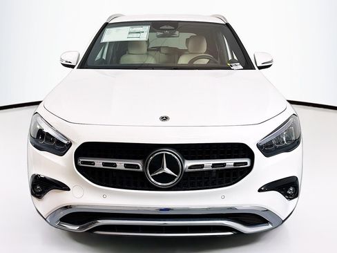 New 2025 Mercedes-Benz GLA 250 image 2