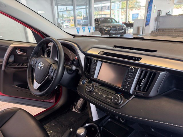 Used 2018 Toyota RAV4 Limited w/ Advanced Technology Package AWD/4WD image 27
