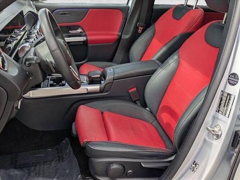 Used 2022 Mercedes-Benz GLB 250 4MATIC image 16