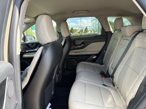 New 2026 Lincoln Corsair Premiere FWD image 16