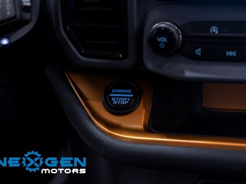 Used 2023 Ford Bronco Sport Badlands image 14