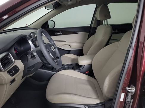 Used 2019 Kia Sorento FWD image 18