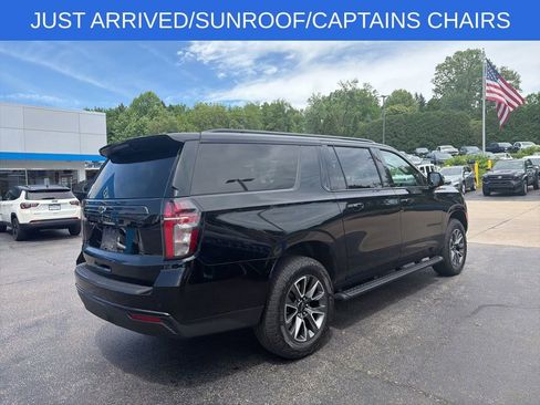 Used 2024 Chevrolet Suburban Z71 w/ Luxury Package AWD/4WD image 3