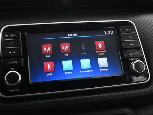 Used 2024 Nissan Kicks S image 18