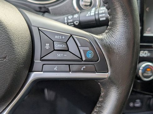 Certified 2019 Nissan Rogue SV w/ Premium Package image 32