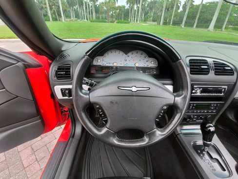 Used 2002 Ford Thunderbird RWD image 7