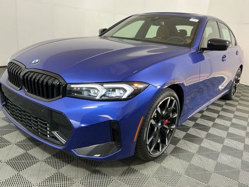 New 2026 BMW 330i Sedan w/ M Sport Package image 2