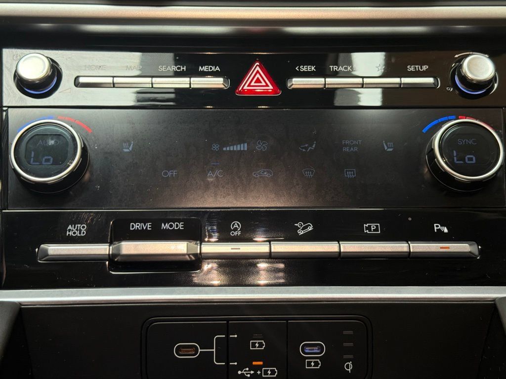 Certified 2026 Hyundai Santa Fe SEL w/ Tow & Go Package FWD image 17