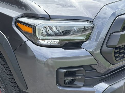 Used 2022 Toyota Tacoma TRD Pro AWD/4WD image 10