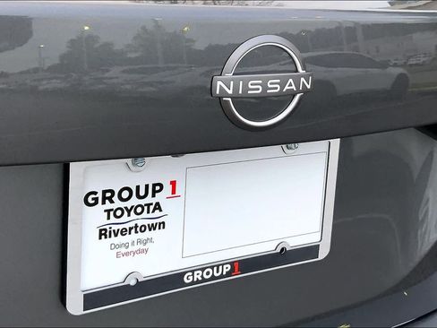 Used 2025 Nissan Sentra SV w/ Trunk Package FWD image 9