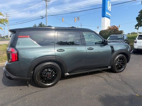 Used 2025 Nissan Armada PRO-4X w/ Pro-4X Premium Package AWD/4WD image 16