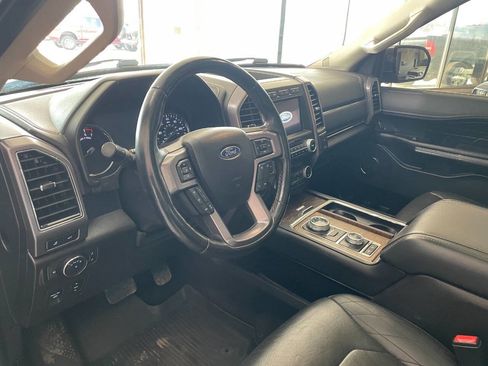 Used 2018 Ford Expedition Platinum image 18