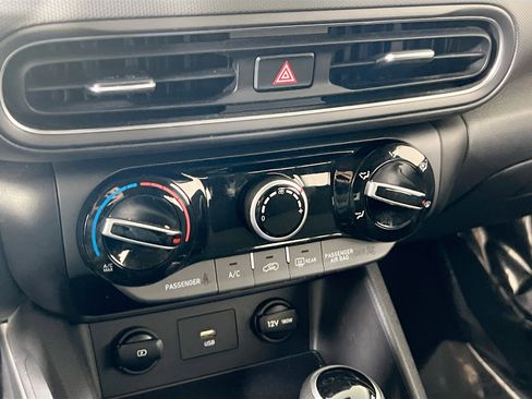 Used 2023 Hyundai Kona SEL image 15