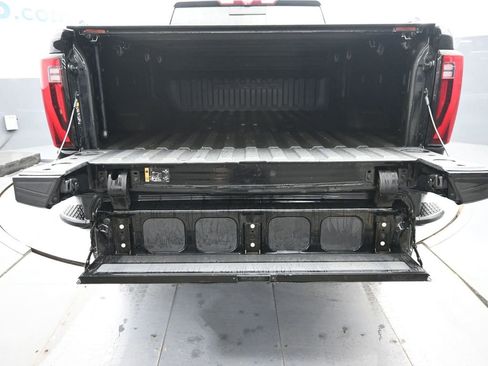 Used 2024 GMC Sierra 2500 Denali w/ Technology Package image 17