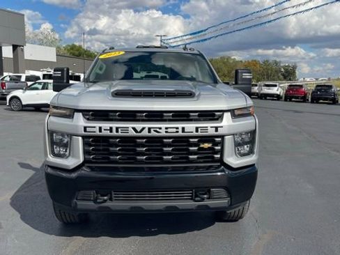 Used 2023 Chevrolet Silverado 2500 Custom w/ Custom Value Package image 7
