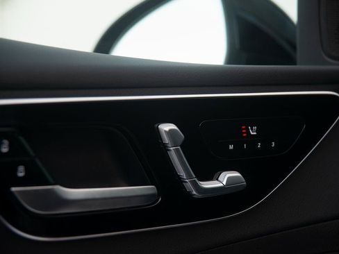 Certified 2025 Mercedes-Benz C 300 4MATIC Sedan image 18