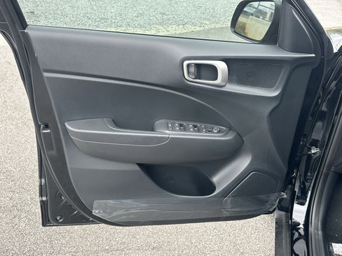 New 2026 Hyundai Venue SE FWD image 12
