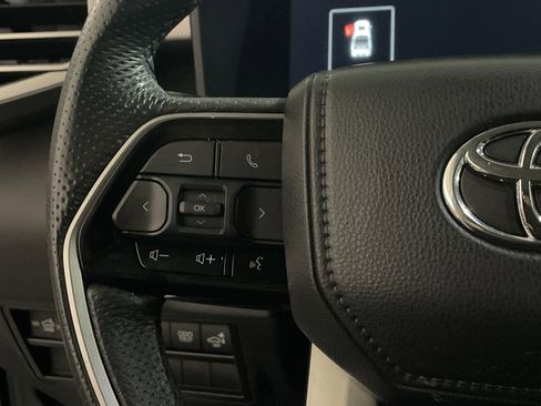 Used 2024 Toyota Tundra Limited image 19