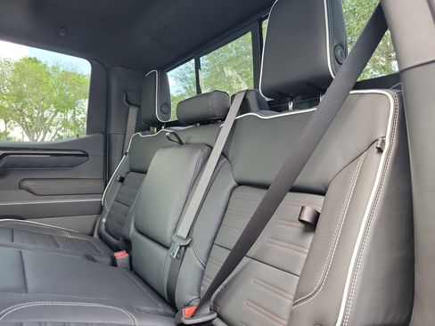 New 2026 GMC Sierra 1500 AT4X AWD/4WD image 7