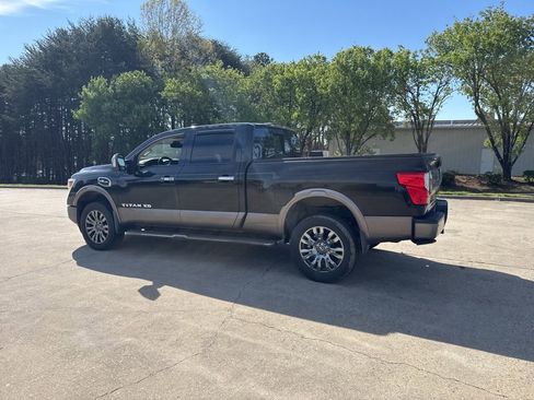Used 2019 Nissan Titan Platinum Reserve w/ Platinum Utility Package image 2
