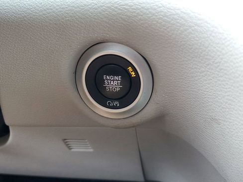 Used 2020 Chrysler Voyager LX w/ Cold Weather Group image 28