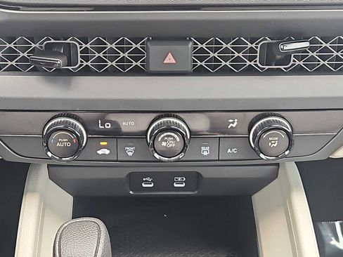 Certified 2025 Honda Accord LX image 16