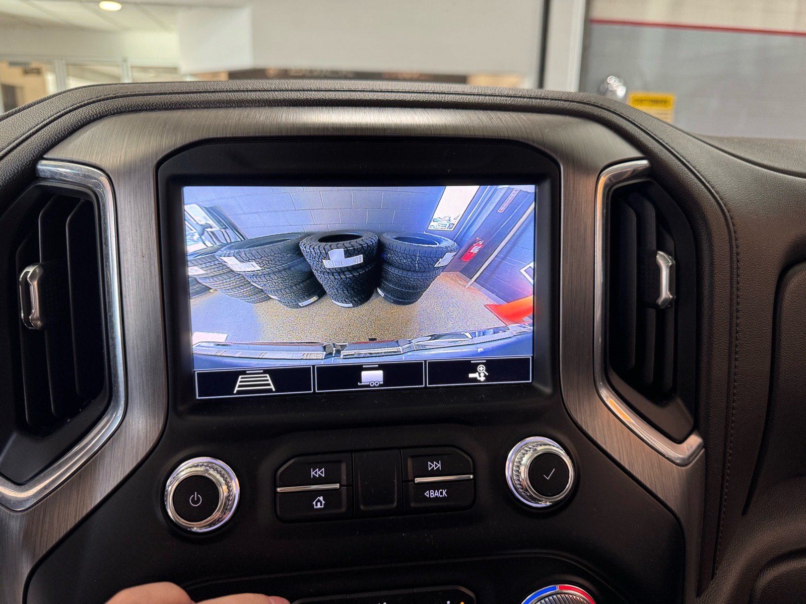 Used 2020 GMC Sierra 1500 Denali w/ Driver Alert Package II AWD/4WD image 25
