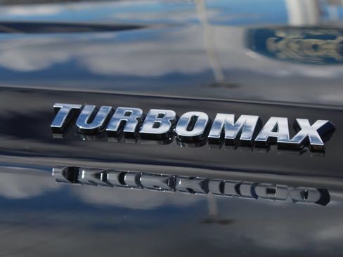 Used 2024 Chevrolet Silverado 1500 Custom RWD image 9